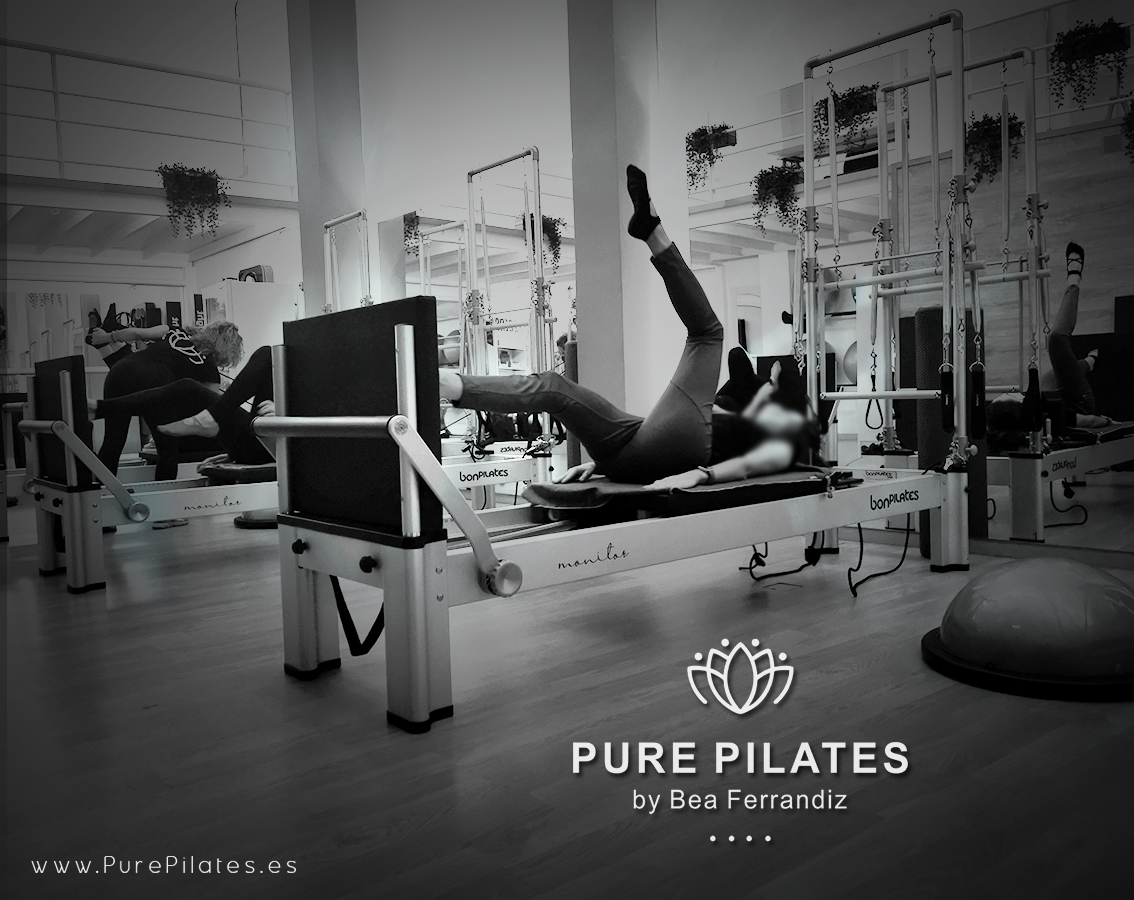 ¿DEBERÍAS LLEVAR CALZADO EN CLASE DE PILATES?